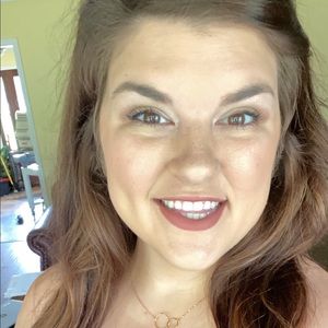 Meet your Posher, Maggie